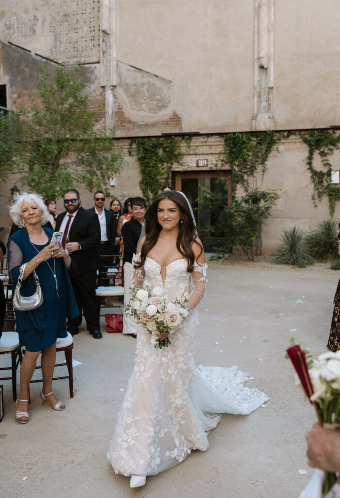 Abby Monroe Arizona Wedding Photography | Classy Venue