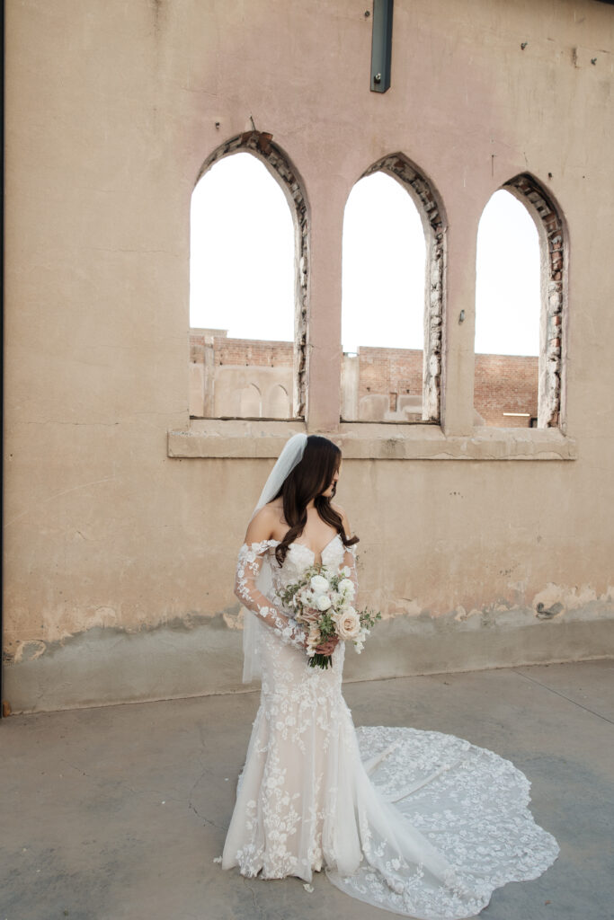 Abby Monroe Arizona Wedding Photography | Classy Venue