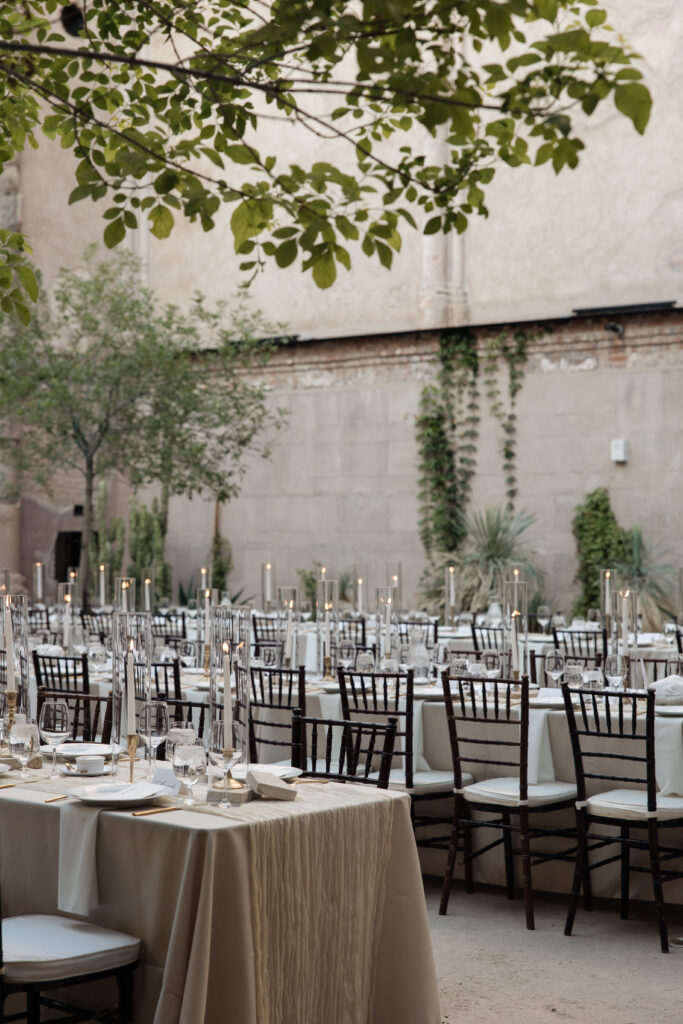 Abby Monroe Arizona Wedding Photography | Classy Venue